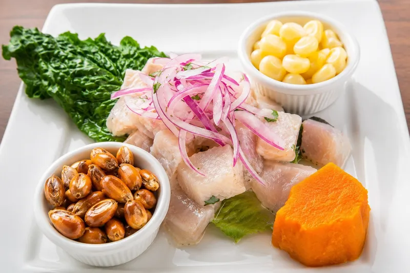 Cevichezinho de corvina*